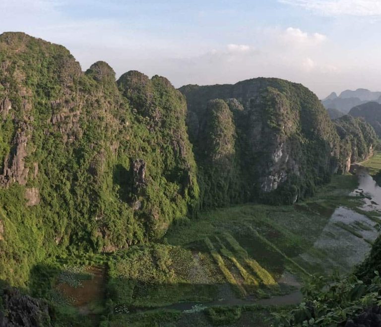 Baie Halong terrestre
