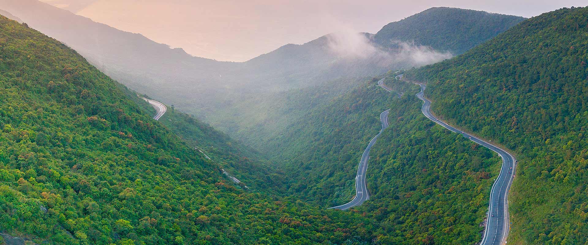 Col Des Nuages (Hai Van Pass)